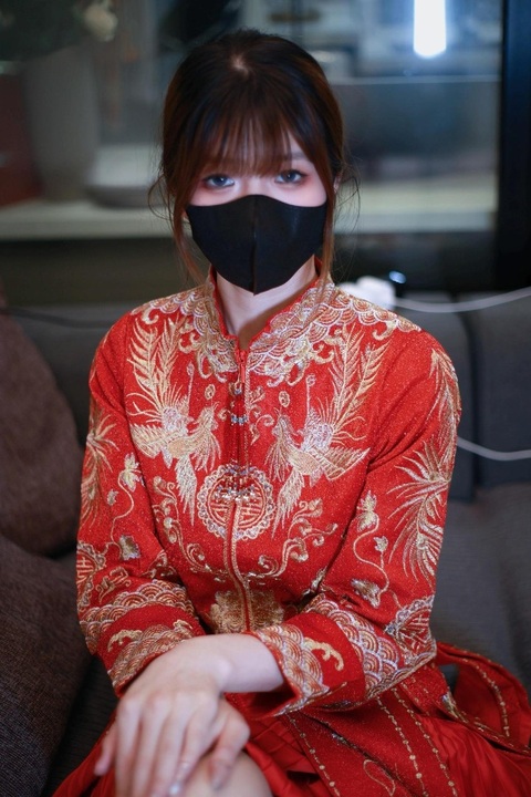 白龙猫女 - 肉丝秀禾服.jpg